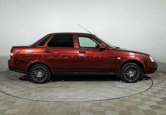 Подержанный автомобиль LADA (ВАЗ) Priora Sedan 2016 года (4 фото)