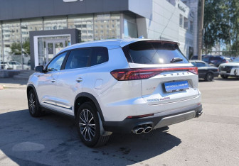Подержанный автомобиль Chery Tiggo 8 Pro Max 2024 года (6 фото)