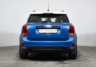 Подержанный автомобиль MINI Countryman 2020 года (6 фото)