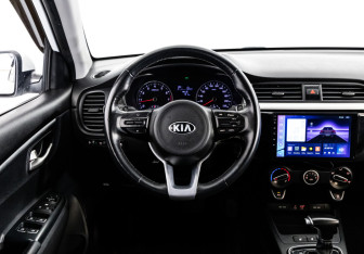 Подержанный автомобиль Kia Rio Sedan 2020 года (14 фото)
