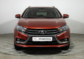 Подержанный автомобиль LADA (ВАЗ) Vesta Wagon 2018 года (2 фото)