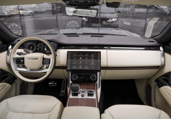 Подержанный автомобиль Land Rover Range Rover 2023 года (14 фото)