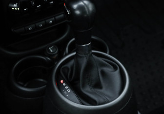 Подержанный автомобиль MINI Countryman 2011 года (18 фото)