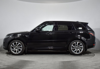Подержанный автомобиль Land Rover Range Rover Sport 2018 года (8 фото)