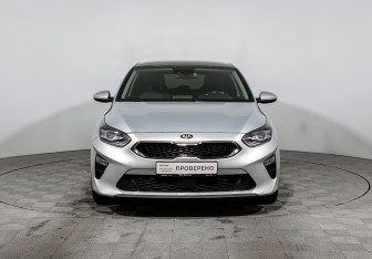 Подержанный автомобиль Kia Ceed Hatchback 2018 года (2 фото)