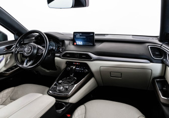 Подержанный автомобиль Mazda CX-9 2022 года (10 фото)