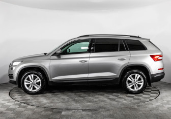 Подержанный автомобиль Skoda Kodiaq 2019 года (8 фото)