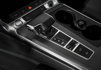 Подержанный автомобиль Audi A6 Sedan 2019 года (12 фото)