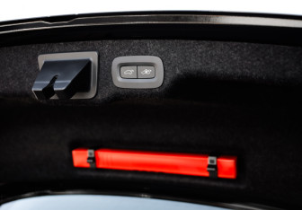 Подержанный автомобиль Volvo S90 2021 года (33 фото)