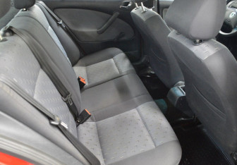 Подержанный автомобиль Skoda Octavia Liftback 2006 года (13 фото)