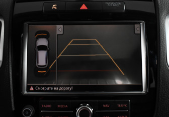 Подержанный автомобиль Volkswagen Touareg 2012 года (20 фото)