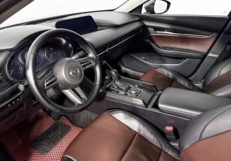 Подержанный автомобиль Mazda 3 Sedan 2021 года (9 фото)