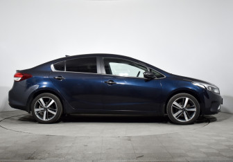 Подержанный автомобиль Kia Cerato Sedan 2019 года (4 фото)