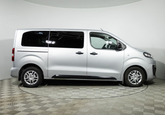 Подержанный автомобиль Citroen SpaceTourer 2021 года (4 фото)
