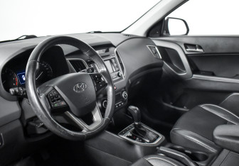 Подержанный автомобиль Hyundai Creta 2016 года (9 фото)