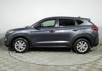 Подержанный автомобиль Hyundai Tucson 2019 года (8 фото)