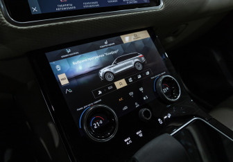 Подержанный автомобиль Land Rover Range Rover Velar 2021 года (29 фото)