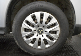 Подержанный автомобиль Mitsubishi ASX 2010 года (9 фото)