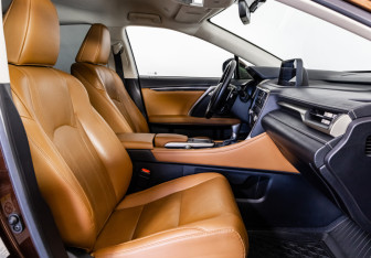 Подержанный автомобиль Lexus RX 2019 года (26 фото)