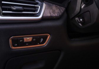 Подержанный автомобиль BMW X5 2023 года (27 фото)