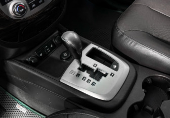 Подержанный автомобиль Hyundai Santa Fe 2012 года (11 фото)