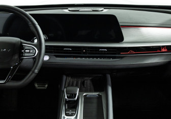 Подержанный автомобиль Chery Arrizo 8 2023 года (14 фото)