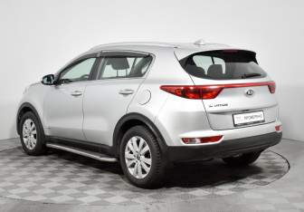 Подержанный автомобиль Kia Sportage 2017 года (7 фото)