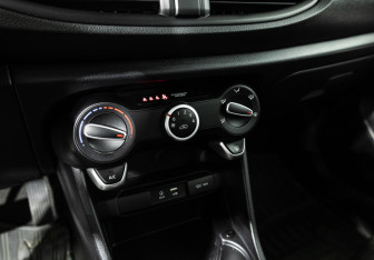 Подержанный автомобиль Kia Picanto 2019 года (16 фото)