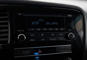 Подержанный автомобиль Mitsubishi Outlander 2019 года (15 фото)