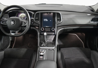 Подержанный автомобиль Renault Talisman Wagon 2016 года (13 фото)