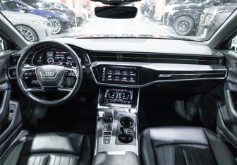 Подержанный автомобиль Audi A6 Wagon 2019 года (17 фото)