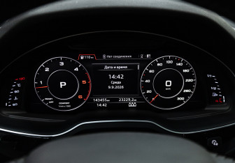 Подержанный автомобиль Audi Q7 2018 года (27 фото)