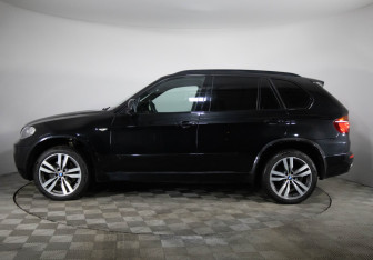 Подержанный автомобиль BMW X5 2013 года (8 фото)
