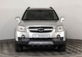 Подержанный автомобиль Chevrolet Captiva 2008 года (2 фото)