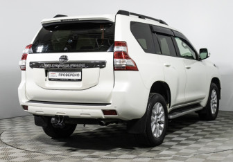 Подержанный автомобиль Toyota Land Cruiser Prado 2014 года (5 фото)
