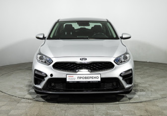 Подержанный автомобиль Kia Cerato Sedan 2019 года (2 фото)
