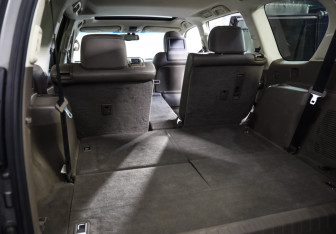 Подержанный автомобиль Lexus GX 2012 года (31 фото)