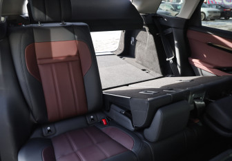 Подержанный автомобиль Land Rover Range Rover Evoque 2024 года (35 фото)