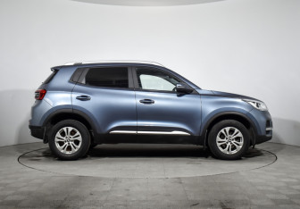 Подержанный автомобиль Chery Tiggo 4 2021 года (4 фото)