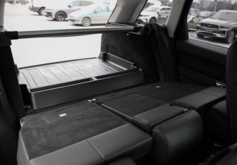 Подержанный автомобиль Land Rover Range Rover Sport 2018 года (33 фото)