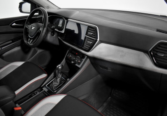 Подержанный автомобиль Jetta VS7 2022 года (15 фото)