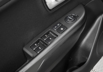 Подержанный автомобиль Kia Rio Sedan 2016 года (10 фото)