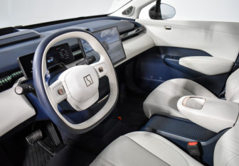 Подержанный автомобиль Zeekr X 2023 года (9 фото)