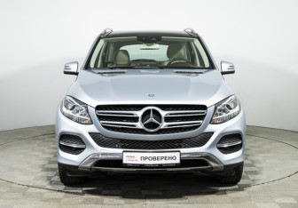 Подержанный автомобиль Mercedes-Benz GLE 2016 года (2 фото)