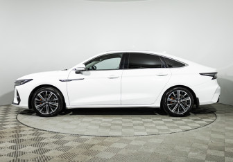Подержанный автомобиль Chery Arrizo 8 2023 года (8 фото)