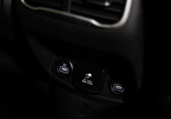 Подержанный автомобиль Hyundai Santa Fe 2021 года (17 фото)