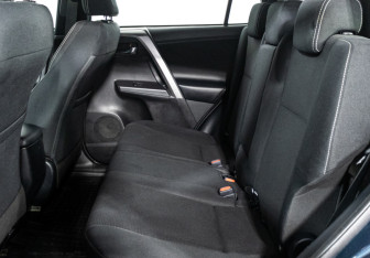 Подержанный автомобиль Toyota RAV4 2019 года (19 фото)