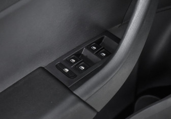 Подержанный автомобиль Skoda Rapid Liftback 2020 года (10 фото)