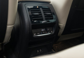 Подержанный автомобиль BMW X3 2021 года (19 фото)