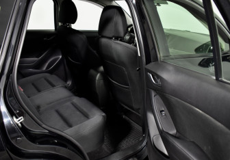 Подержанный автомобиль Mazda CX-5 2015 года (13 фото)